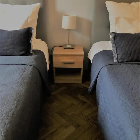 Villa Riccona Bronisze